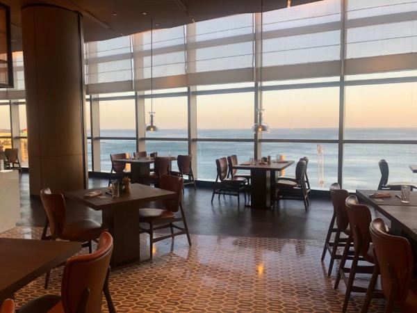 日历房5折住套房，紧邻八大关/五四广场！青岛海天大酒店 海景套房2晚套餐（含双早+行政酒廊下午茶+欢迎水果+延迟退房等）