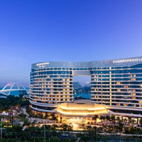 酒店90%为景观房，瞰望鹭岛滨海风光！厦门禹洲温德姆至尊豪廷大酒店 (五缘湾店)精选双床/公寓大床房 2晚连住套餐（含双早+行政礼遇等）