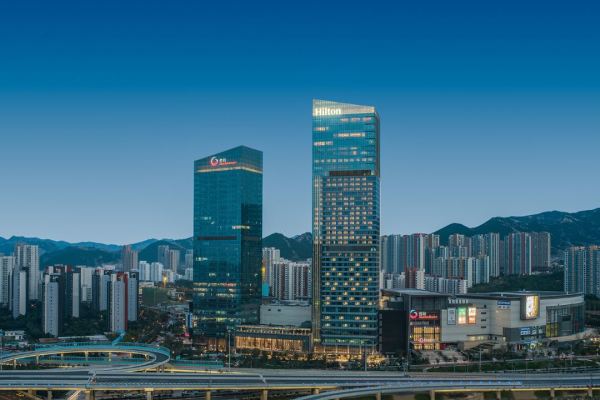 住85平带厨房的套房,还含双人行政礼遇!五一端午不加价!济南鲁能希尔顿酒店及公寓 一室一厅家庭公寓套房1晚(含双早+双人行政礼遇)