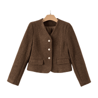 晚白2025年新款简约小个子穿搭外套纯色美拉德短款小香风羊毛外套女