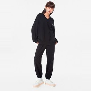 A21 22秋季女装高级感运动套装宽松v领卫衣卫裤两件套休闲