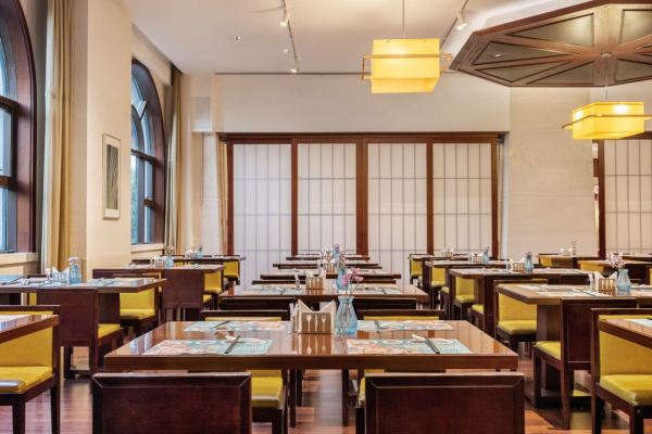 100㎡可入住4人，人均69元/晚！青岛印象酒店(金沙滩啤酒城店) 精致家庭套房2晚套餐（含双早+七号汤泉门票2张/室内泳票2张等）