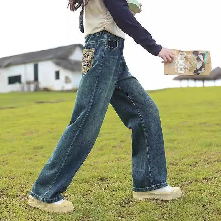 TAN牛仔裤