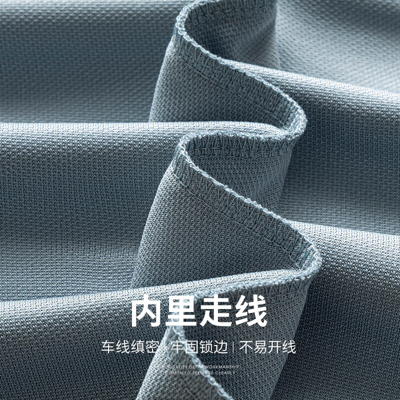 墨绿色