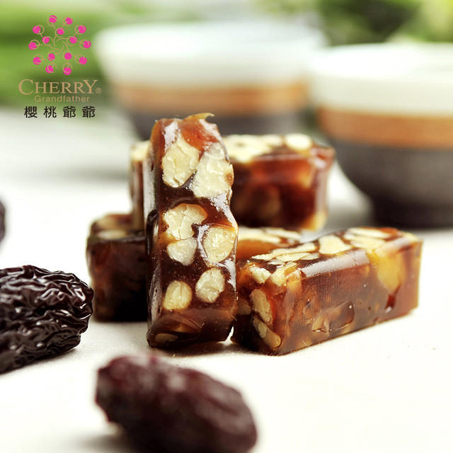 樱桃爷爷 中国台湾特产樱桃爷爷南枣核桃糕休闲茶点心糖果特产零食品500克