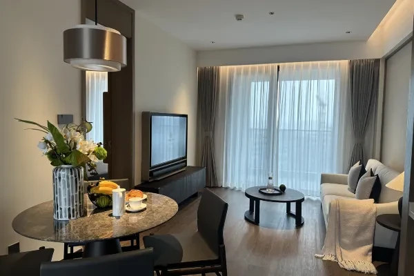 再降价:400不到住套房,五一暑假国庆不加价!海口鸿园酒店公寓 一房行政海景套房3晚连住(含双早等权益)