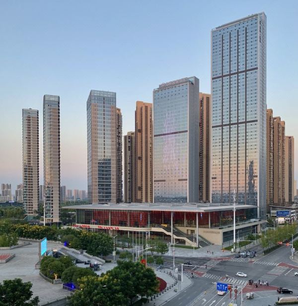 洲际平替!周末/清明/端午不加价!长沙北辰国荟酒店 豪华城景超级大床房2晚可拆+含早+辣酱等