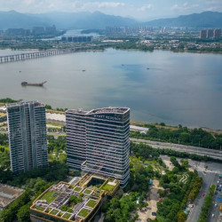 含一顿硬核正餐，都是值钱的菜品！福州仓山凯悦酒店 江景客房1晚套餐（含双早+闽味经典双人餐）