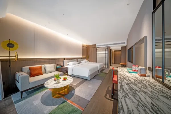 观潮好位置,周末不加价!浙江盐官潮乐之城主唱音乐度假酒店 古典双床房1晚(含双早+下午茶+观潮门票等)