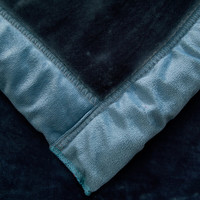 南极人（Nanjiren）毛毯被子冬季加厚拉舍尔绒毯子单人午睡毯办公室沙发盖毯结婚毯 兔子【双层加绒加厚】 150x200cm约3斤