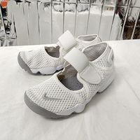 Nike/耐克LITTLE RIFT BR 儿童网眼透气运动凉鞋 322359-111