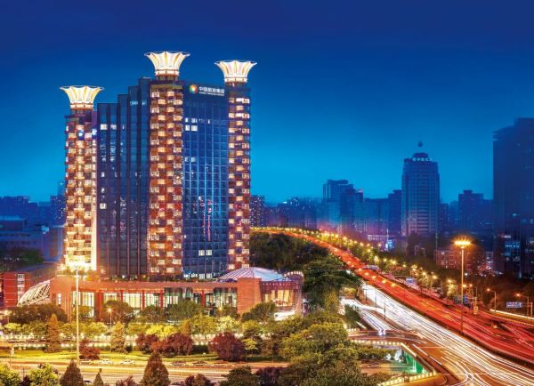 朝阳区核心地带，步行可达国际展览中心！北京维景国际大酒店 标准房1晚+双早