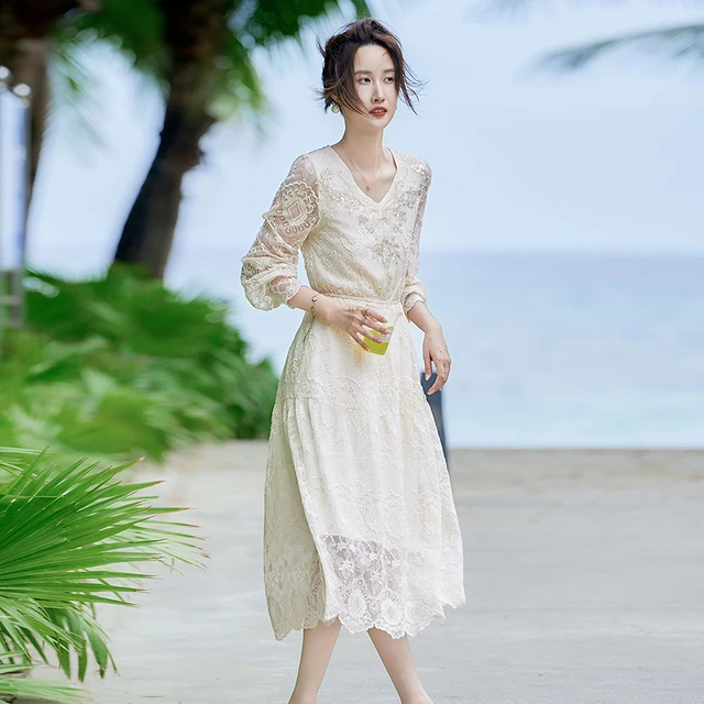 时尚气质重工刺绣长袖连衣裙女士2025年春季设计感显瘦长裙