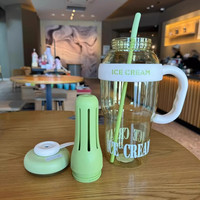 大容量时尚水杯女生带把手冰霸杯2025高颜值吸管杯家用潮酷杯