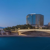 70㎡非基础房型，含两顿正餐！千岛湖绿城度假酒店 一号楼湖景豪华双床房2晚套餐（含双早+中/晚餐套餐1次+旅拍）