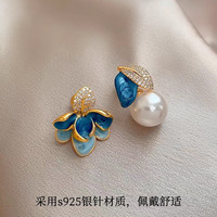 KRISTEN JUDI 银针蓝色花朵不对称耳饰