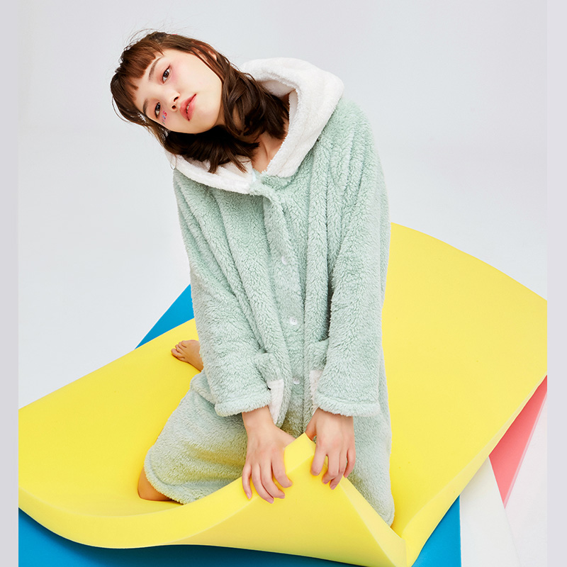 爱美丽IMIS睡衣女秋冬加厚珊瑚绒连帽长款家居睡裙睡袍IM46BDP1