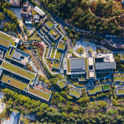 环境没得挑，适合拖家带口去度假！湖州南太湖山庄 园景别墅大/双床房1-2晚套餐（含双早+首轮minibar+欢迎水果等）