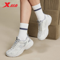 XTEP特步女鞋运动鞋女夏季网面透气软弹老爹休闲鞋子女 帆白/幻影灰-女款 38