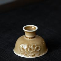 密蜡黄定窑高足杯中式复古浮雕花芯主人杯单杯高档个人精致杯