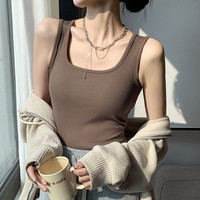 唐狮集团DESSO白色宽肩带吊带防走光背心女春夏遮副乳内搭打底衫