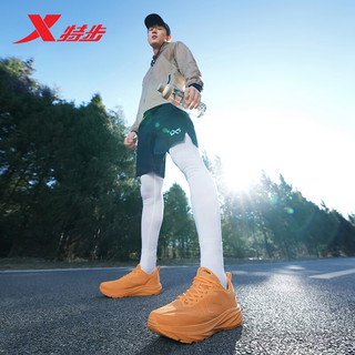 XTEP特步薄底香菜男子跑鞋运动鞋2025春季网面轻便减震体测体考跑步鞋 杏黄色 42