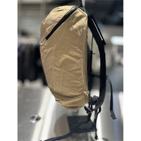 始祖鸟（ARC'TERYX）Arc'teryx始祖鸟 konseal15休闲户外百搭双肩包4998 黑色BLACK 均码