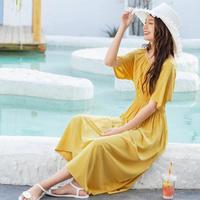 2025夏季法式复古设计感性感后背系带度假收腰中长A字连衣裙