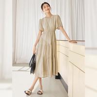 夏装轻软褶皱肌理感面料不对称分割女式短袖连衣裙