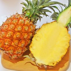 胡鲜森 海南金钻凤梨新鲜水果凤梨爆甜当季装整箱菠萝3.5斤起