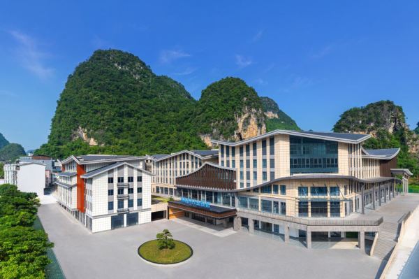 万豪旗下 近十里画廊!阳朔万枫酒店 标准房2晚可拆分套餐(含双早+下午茶+欢迎水果等)