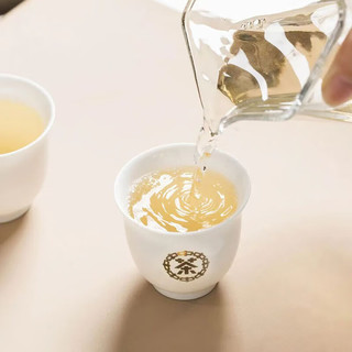 中茶白毫银针 蝴蝶福鼎白茶叶 银针白毫5188特级白茶木盒礼盒装 2024年 单盒装 300克 * 1盒