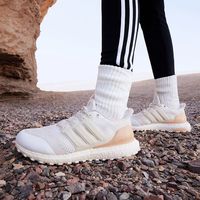 adidas/阿迪达斯 缓震耐磨 女士跑步鞋
