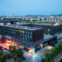 绍兴雷迪森维嘉文理学院酒店 高级双床房-全屋智能客控+超清电视投屏 2 晚(连住) + 早餐 2 份/天