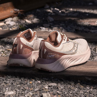 Saucony索康尼胜利22跑鞋男  专业强缓震透气马拉松竞速跑步鞋TRIUMPH 22 TRIUMPH 胜利22【米咖啡】 42 265