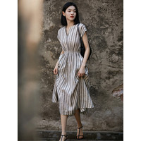 2025夏季女薄款亚麻度假风松灰条纹气质显瘦时尚年轻连衣裙