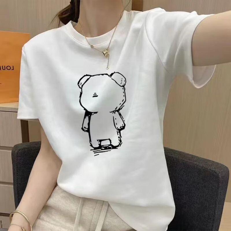 白色【背影熊】
