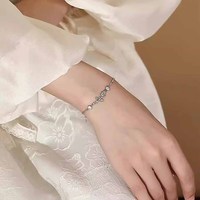 戚小米玫瑰花手链女生小众轻奢闺蜜手串女新款520情人节生日礼物送女友 玫瑰手链【精美礼盒】
