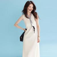 白色百搭通勤职场坑条显瘦设计感宽松内搭针织连衣裙