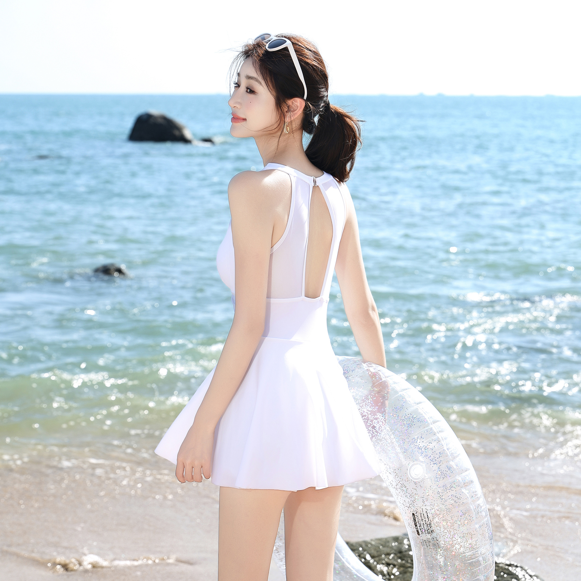 泳衣女款式高级感2025女士成人女孩微胖遮肉泡温泉度假游泳装