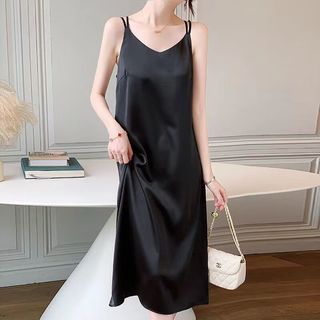 SOVK醋酸缎面连衣裙女内搭2025夏季设计感小众背心吊带长裙 香槟色 2367 XL -105-120斤