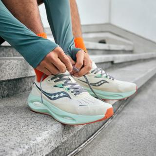 saucony 火鸟3代 缓震减震 跑步鞋