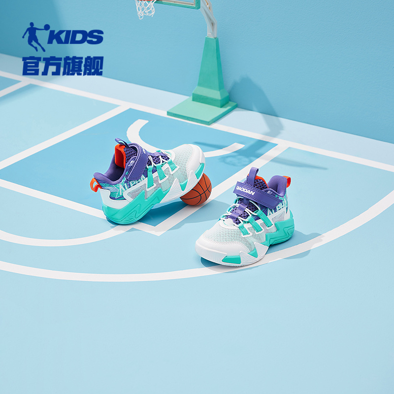 专业训练篮球鞋