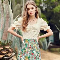 OECE 复古花边喇叭袖优雅上衣