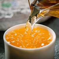 七彩雲南普洱茶 2017蛮砖乔木古树茶普洱生茶饼357g 茶叶礼盒装