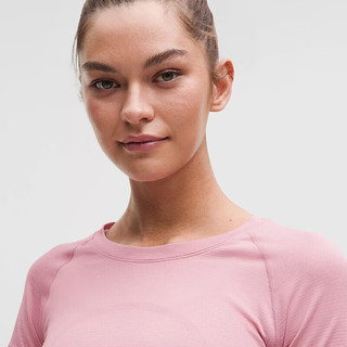 lululemon丨Swiftly Tech 女士运动短袖 T 恤 2.0 *Race 透气 LW3DZBS 粉潮/粉潮 2XL /14