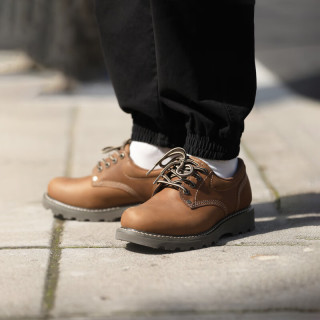 PLUS会员、今日必买：CAT 男士固特异结构耐磨牛皮革复古低帮休闲工鞋 42