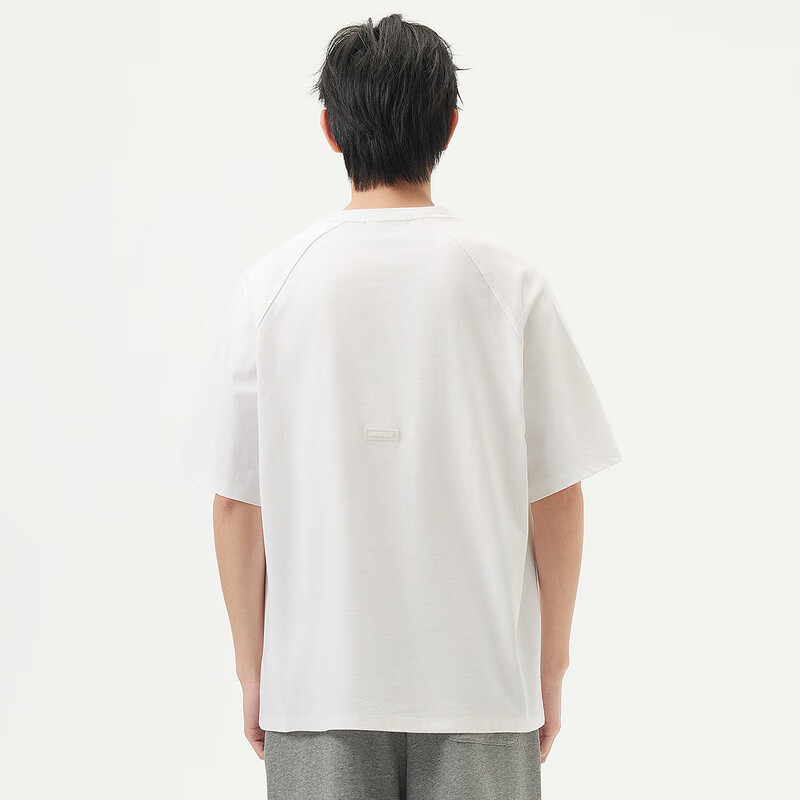 白色