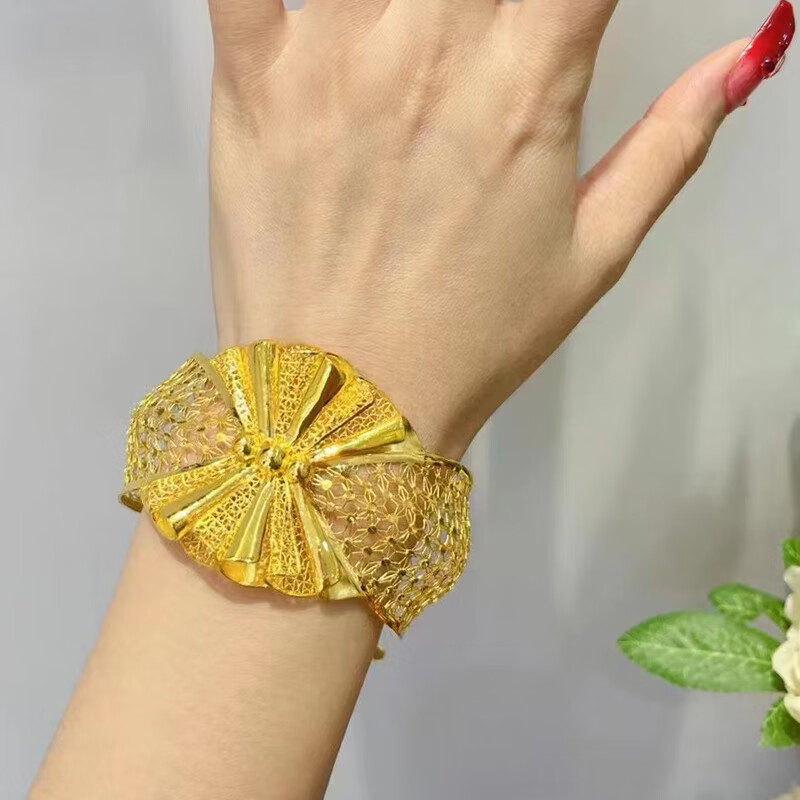 小腰金蝴蝶结黄金手镯花型宽版大夸张999足金镯子女开口精致重量约32克
