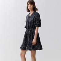 春季连衣裙女印花镂空花边系带V领气质收腰显瘦连衣裙女